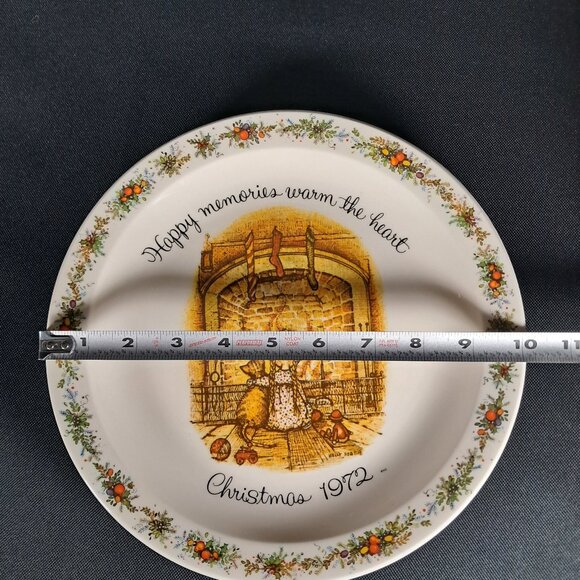 Holly Hobbies Christmas 1972 Commemorative Edition Collector's Plate 10 Inch - Picture 10 of 10